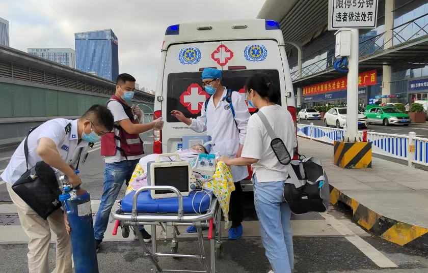 犍为县救护车出租公司